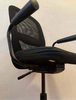 Silla de oficina negra