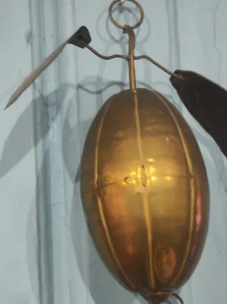 Adorno colgante decorativo frutas metal