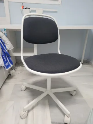 Escritorio 140x60 + Silla Oficina