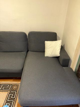 Sofá chaise longue gris tela