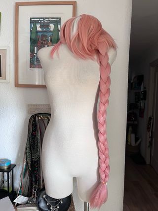 Peluca Larga Rosa 95cm con 3 Lazos