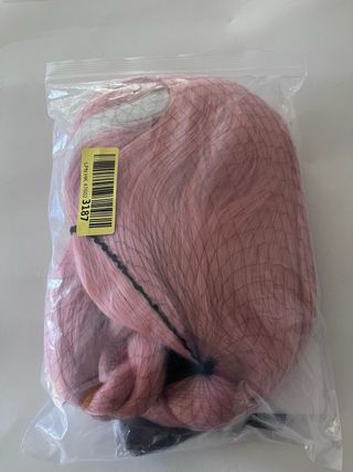 Peluca Larga Rosa 95cm con 3 Lazos
