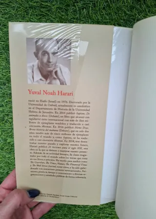 Sapiens. De animales a dioses / Sapiens: A Brie...