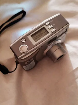 Cámara HP 735 Instant Share