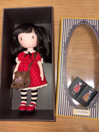 Muñeca Gorjuss Vestido Rojo Bolso Gato