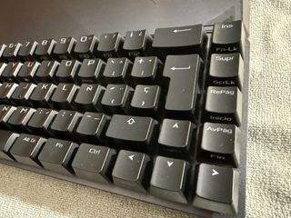 Teclado Asus ROG Falchion 65% Inalámbrico