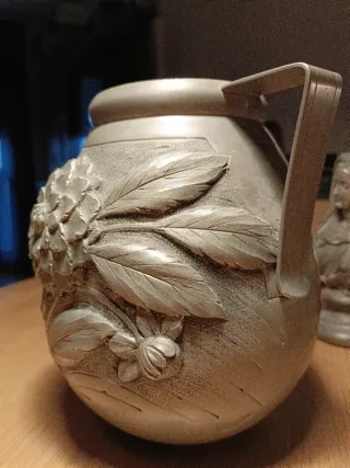 Antiguo jarrón de estaño puro  artnoveau