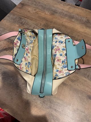 Bolso de mano de piel beige,rosa y turquesa