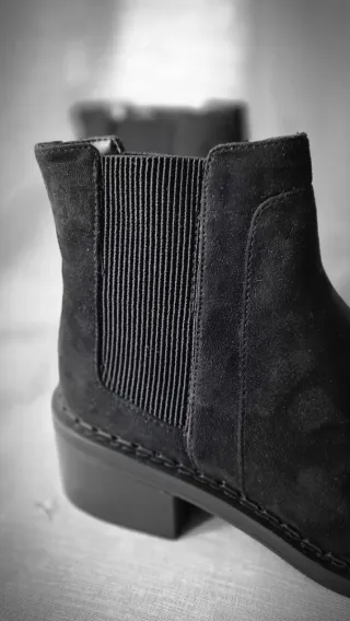 Botines Chelsea Bershka Negro Talla 37