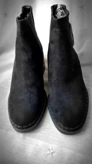 Botines Chelsea Bershka Negro Talla 37