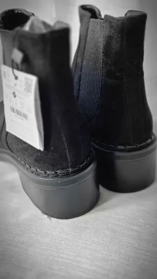 Botines Chelsea Bershka Negro Talla 37