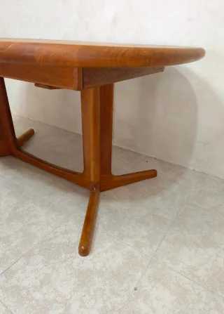 Mesa de comedor de teca Glostrup