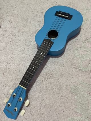 Ukelele azul