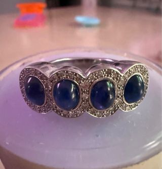 Anillo Oro Blanco y Zafiros con Diamantes
