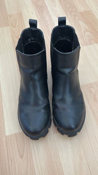 Botines negros mujer