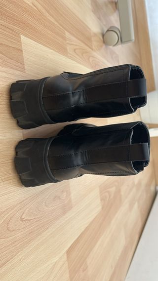 Botines negros mujer