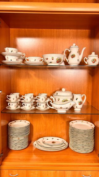 Juego de café y vajilla San Claudio