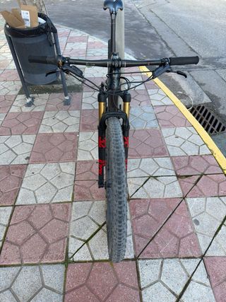 Bicicleta GIANT ANTHEM ADV PRO 2 T/M