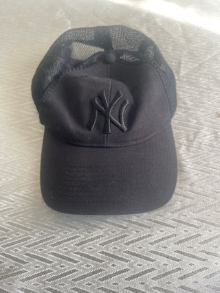 Gorra New Era Negra Trucker