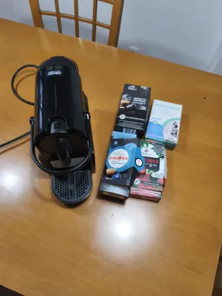 Cafetera Delonghi Negra