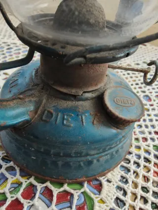 2 Lámparas de Petróleo Antiguas