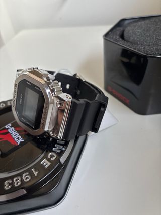 Casio G-Shock GM-5600U-1ER Plata Negro