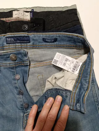 4 Pantalónes varios