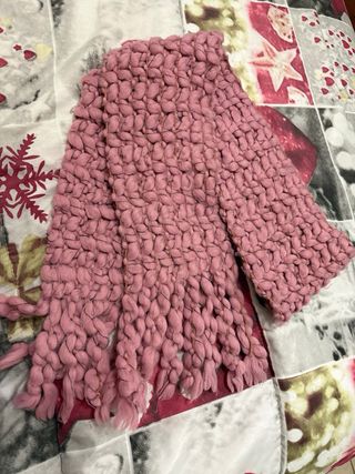 Sciarpa filato spesso con frange rosa antico