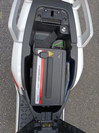 Moto Eléctrica Niu NGT 125cc