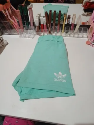 Pantalón corto Adidas Teal