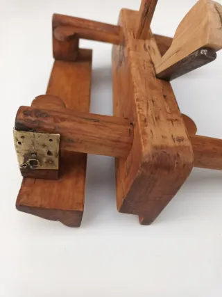 Cepillo acanalador de carpintero en madera de boj.