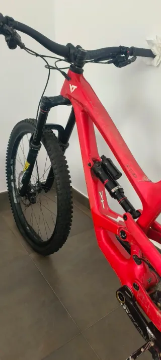 YT Capra Roja