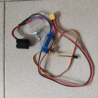 Motor ESC y adaptador avión