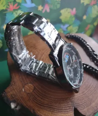 Reloj y pulsera negra hombre
