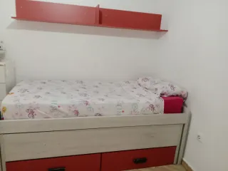 Cama individual con cajones