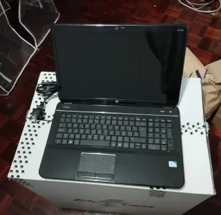 Portátil HP Pavilion g7