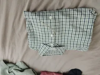 Camisa de cuadros gris y verde