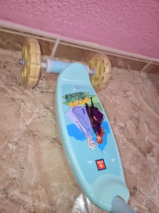 Patinete infantil Frozen 3 ruedas