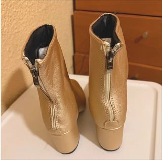 Botas doradas tacón cuadrado