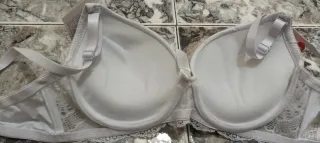 Sujetador blanco, detalles de encaje, Push Up