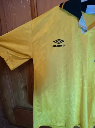 Camiseta Brasil Umbro 90s Talla L