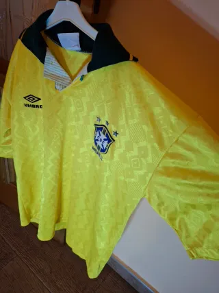 Camiseta Brasil Umbro 90s Talla L