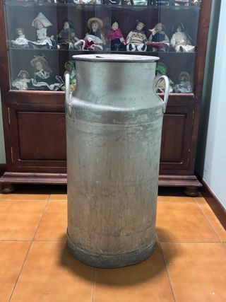 Lechera antigua 40L LEYMA