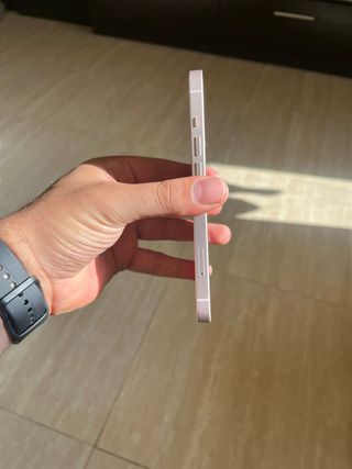 iPhone 13 Rosa - Como Nuevo