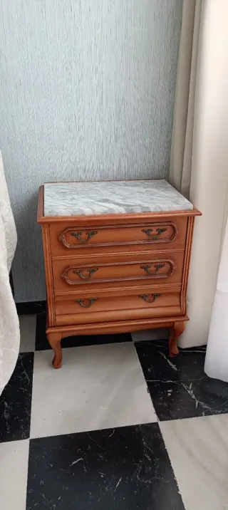 2 Mesitas de noche madera y mármol