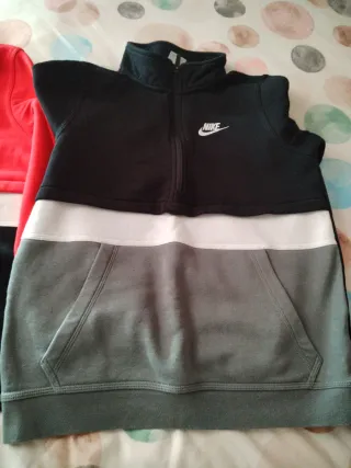 2 Sudaderas Nike Niño. L talla niño