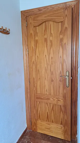 6 Puertas de Madera con Marcos