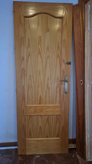 6 Puertas de Madera con Marcos