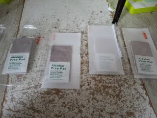 vendo protectores i toallitas para limpiar 30 apro