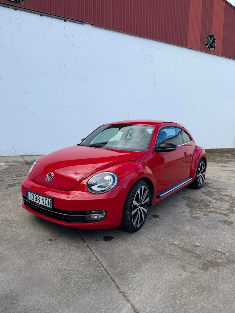 Volkswagen Beetle 2012 - foto 1